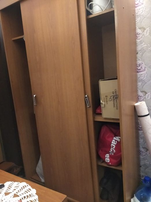 Продам шкаф в прихожую