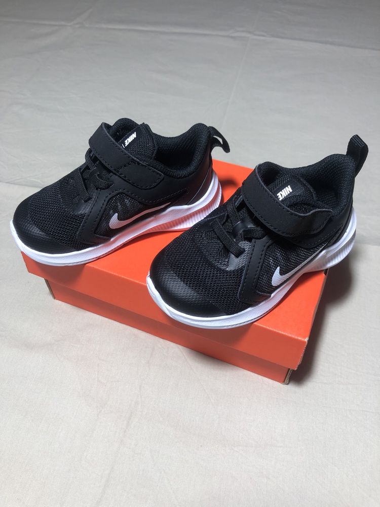 Nike Downshifter 10 Inf00 Black White