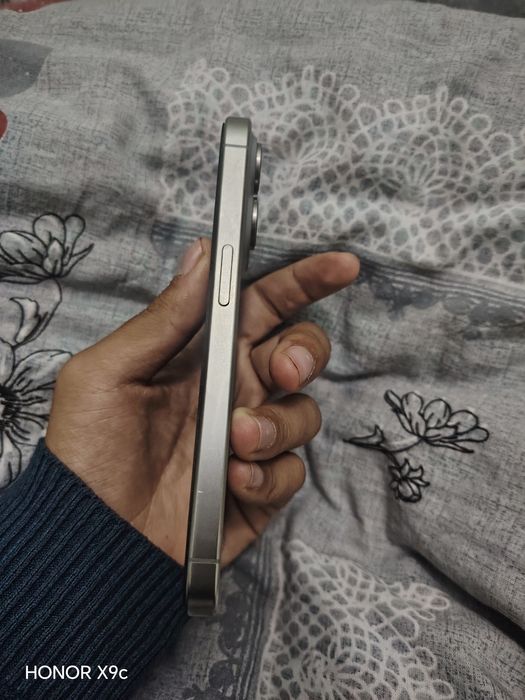 IPhone 15 pro ochilamgan