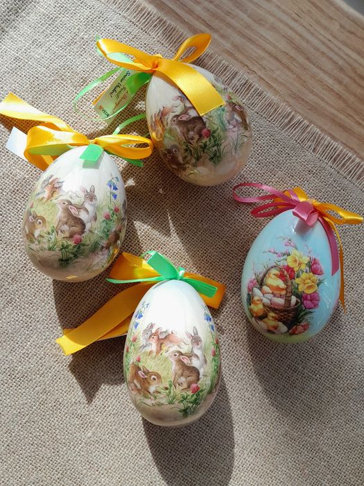 4 Oua decorative de Paste,foarte aspectoase,dimensiune 10cm