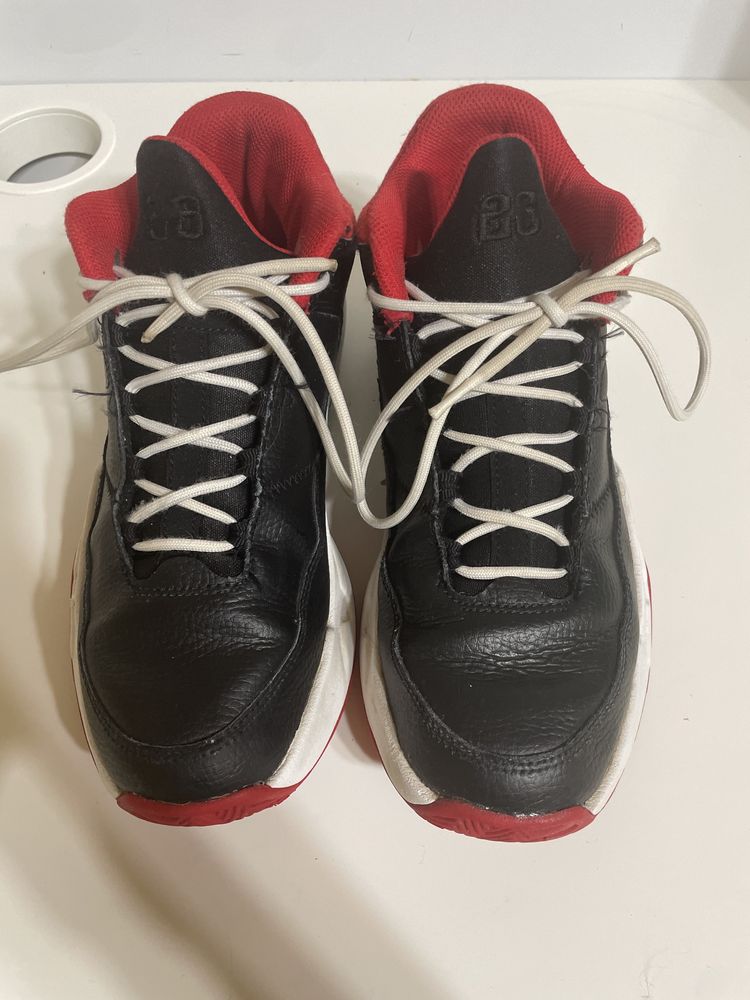 Обувки Jordan max aura 3 номер 38.5