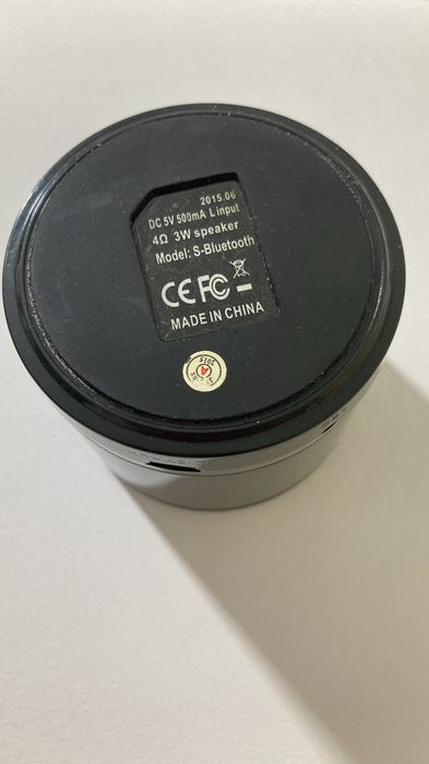 Vand boxa bluetooth cu radio