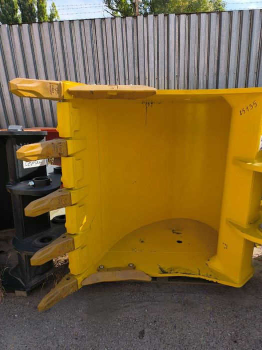 Ковш скальный V=1.8 m3  для экскаватора CATERPILLAR 329,330.