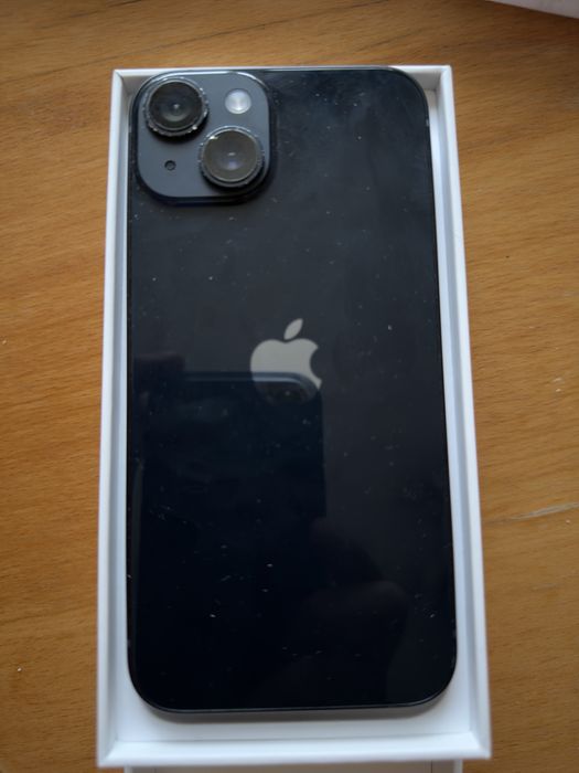 Продавам iphone 14