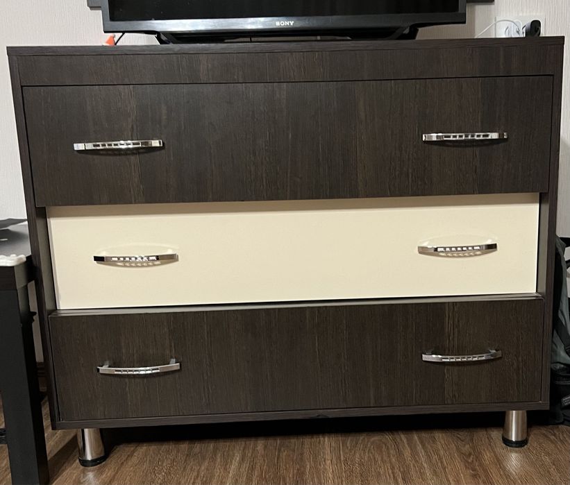 Срочно продам комод в хорошем состоянии