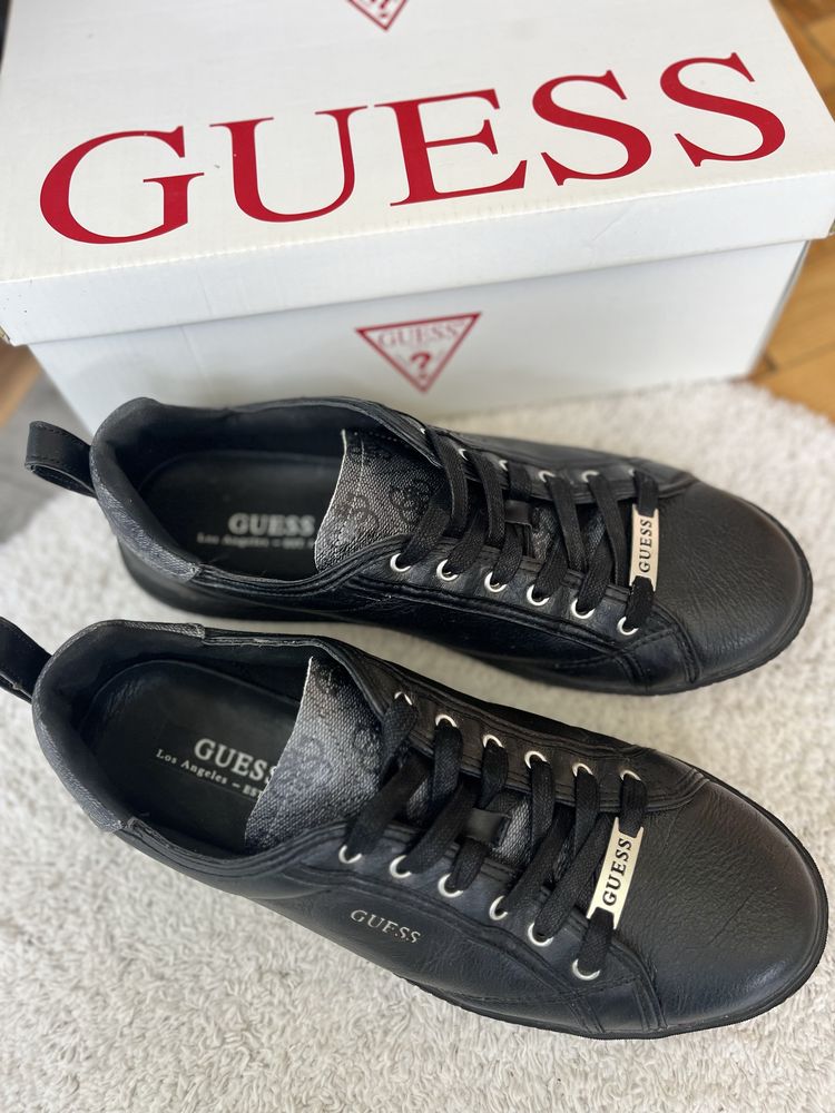 Кецове Guess