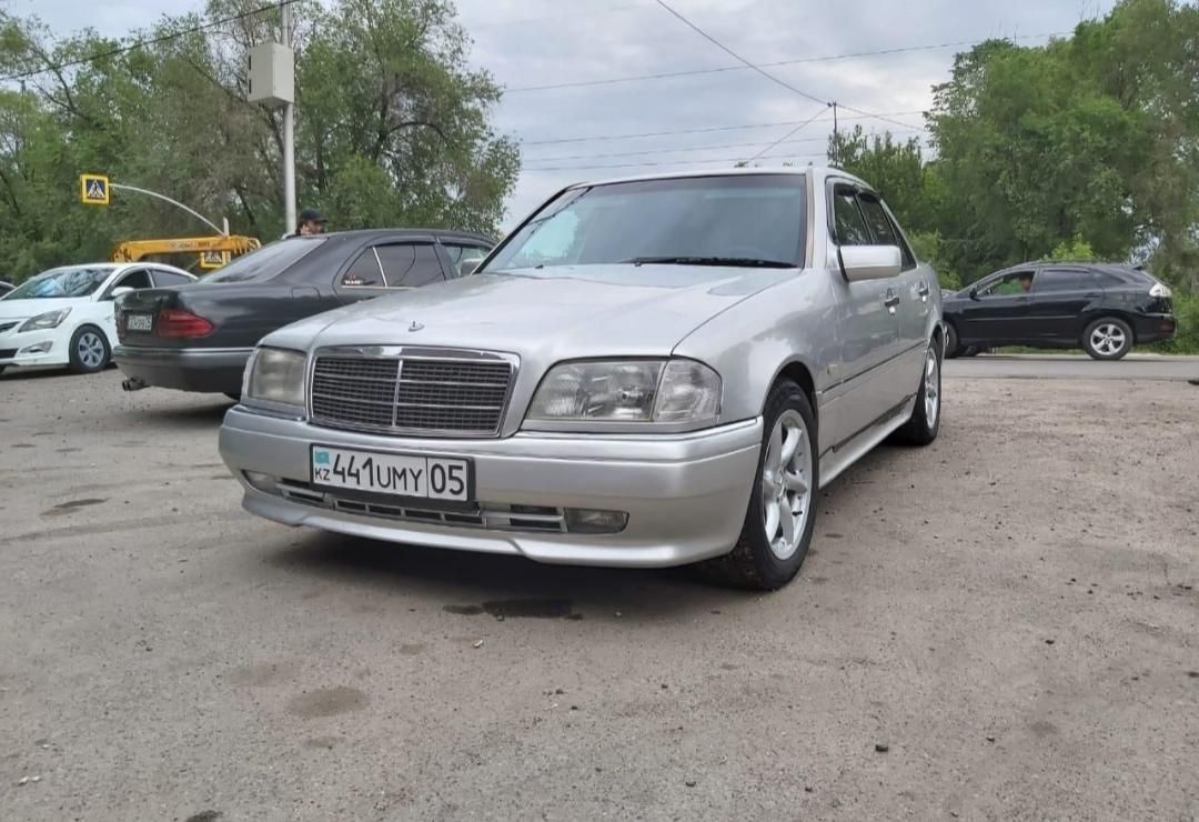 Мерседес w202 цешка! Амг бамперы,пороги,фара,спойлер,обвес,с180,с200!!