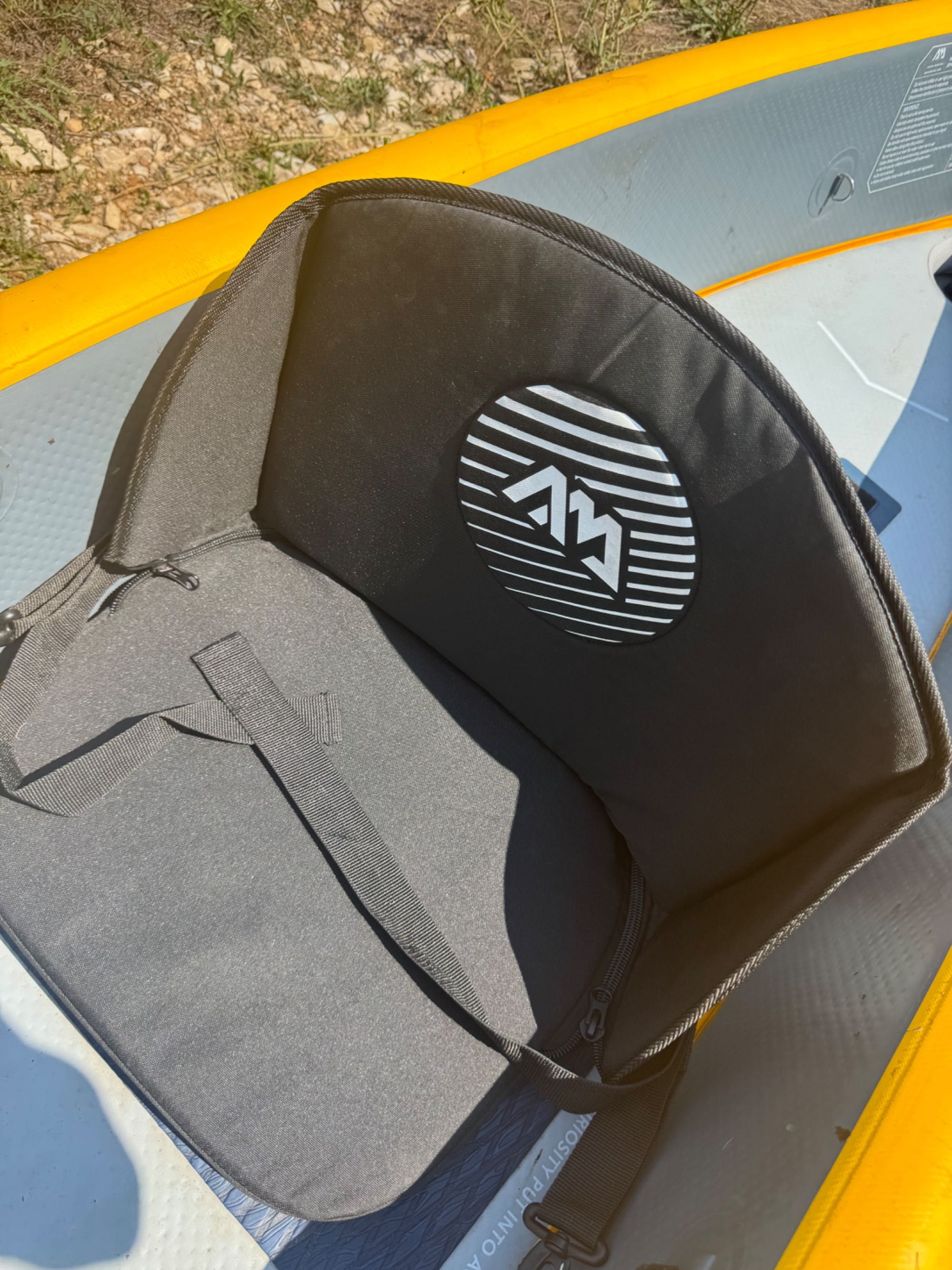 Надуваем каяк Aqua Marina Tomahawk Air-K 440 с всички нужни аксесоари!