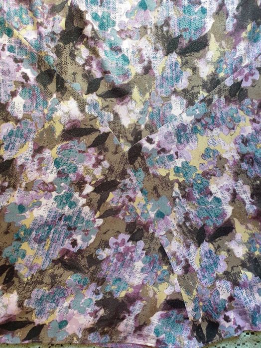 Fusta clos ,midi,model floral,material natural