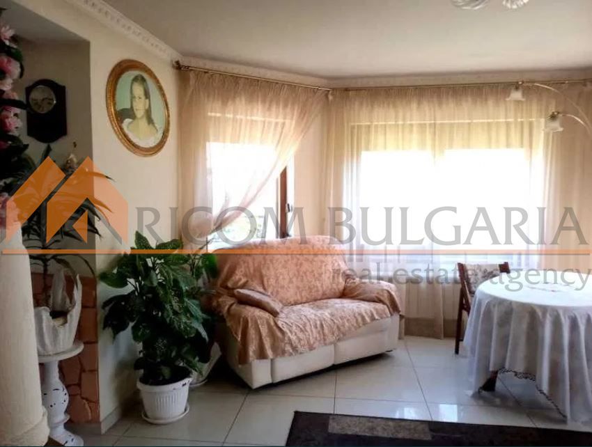 Продава се Къща в с. Кичево, Област Варна - 210 кв.м за 1262 €/кв.м - Снимка #9