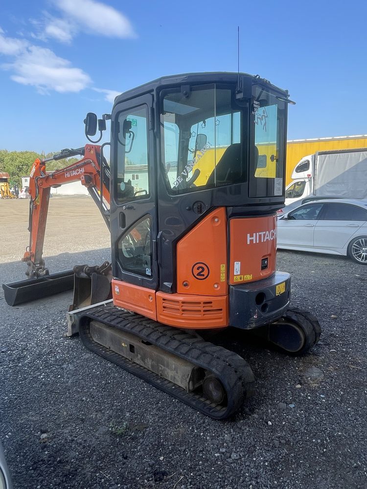 Vand/Schimb miniexcavator Hitachi ZX26U