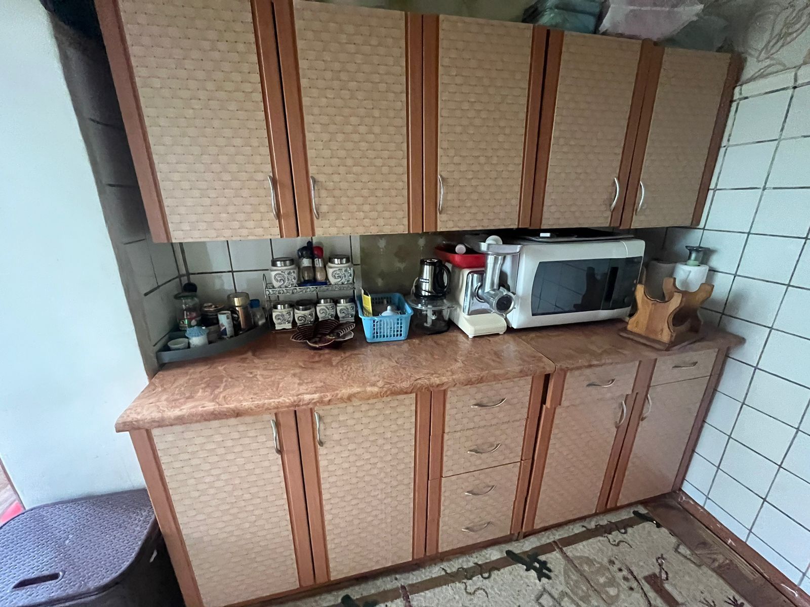 Кухонный шкаф для кухни