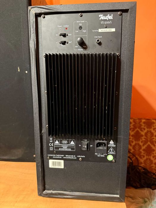 Amplificator Yamaha RX-V565 + 2 Boxe 160W + Subwoofer activ Teufel