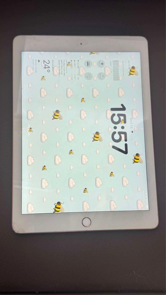 Apple iPad 6 (2018) 32GB + клавиатура