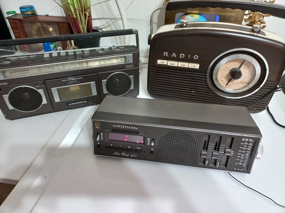 Grundig sono clock 320 ,RR550 stereo si radio soundmaster