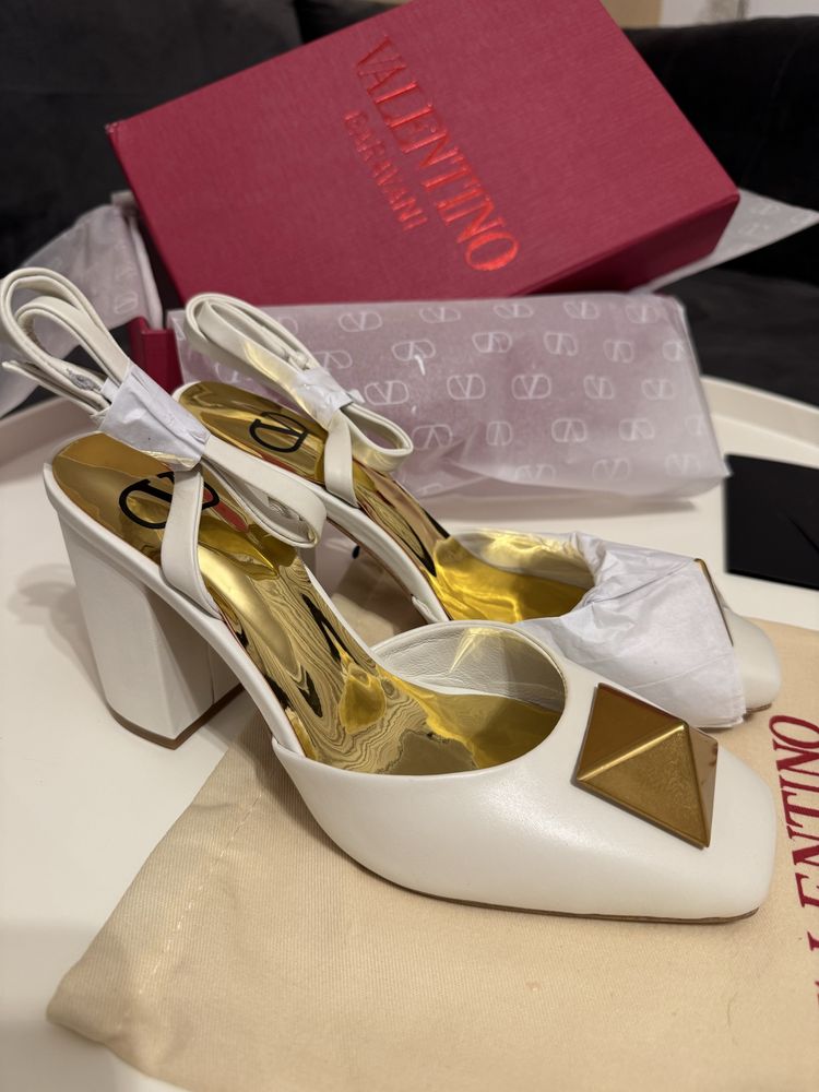 Pantofi Val***o - piele naturala/size 38/imediat/video(Dior,Jimmy)