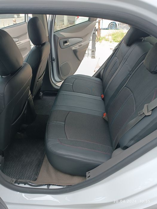 изумительный авто чехол для оникса и для многих других авто.