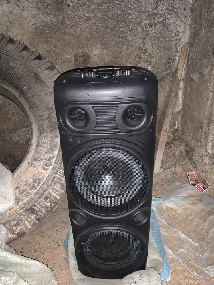 Колонка блютуз с микрофоном