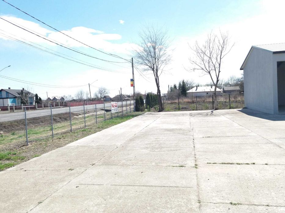 Teren la drum european cu hala 560 mp