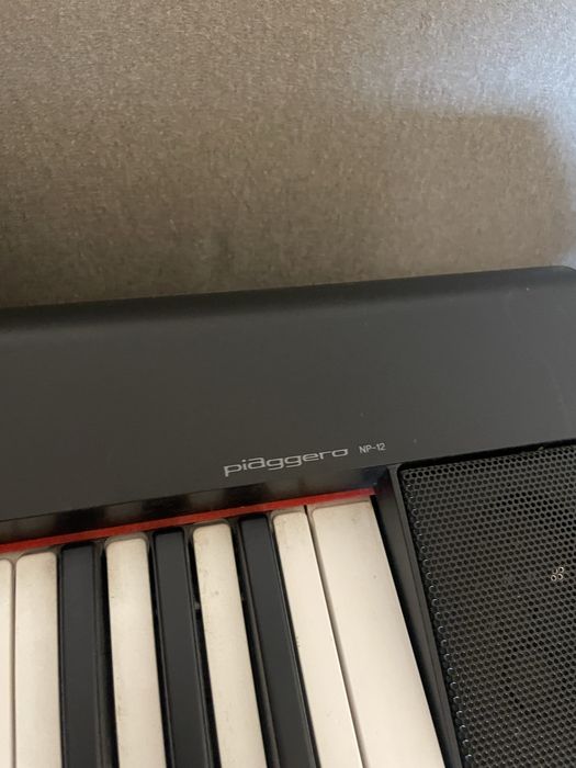 Yamaha Piaggero NP-12B Piano