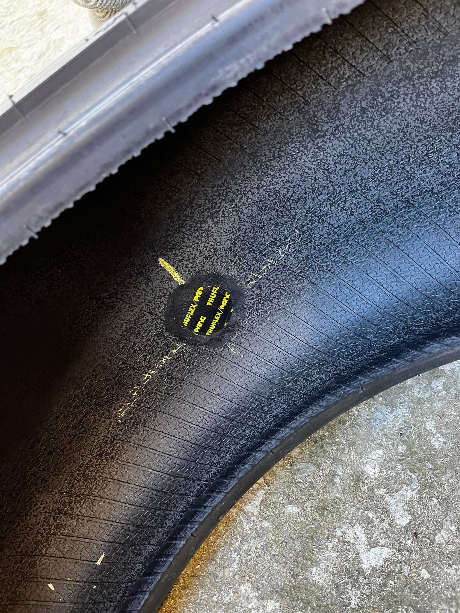 Летни гуми Kumho 235/45/R18 98W DOT 4322 втора употреба