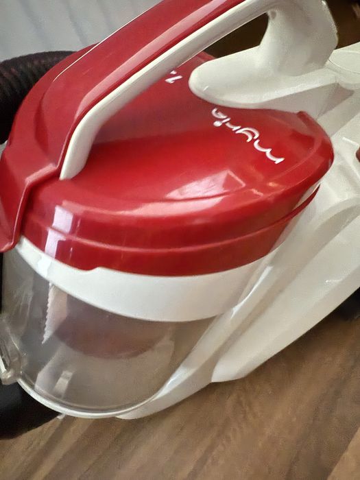 Aspirator fara sac Myria 1200 W