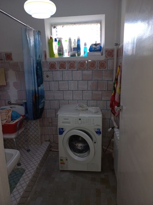 Продаётся 2х комнатная квартира в городе чирчике район Октябрь