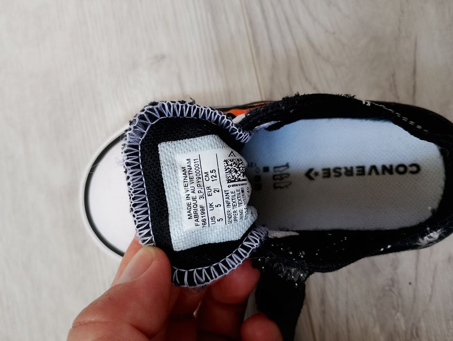 Converse mărimea 21