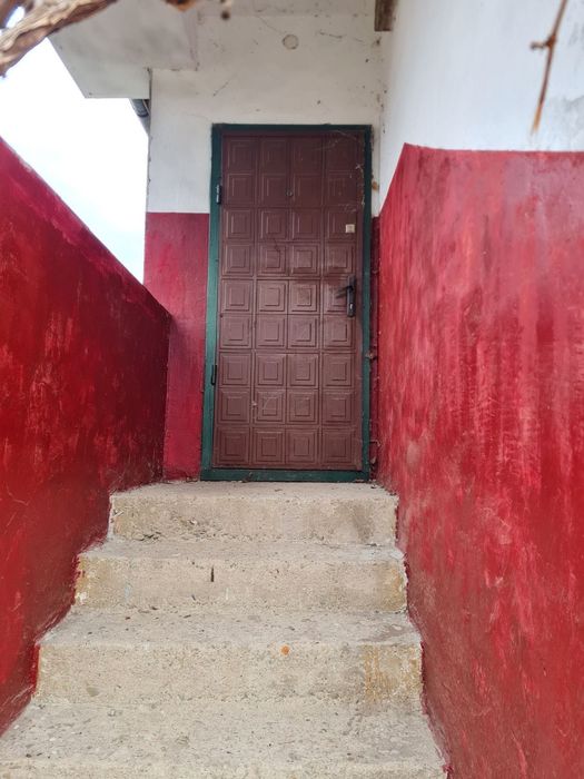 Продавам етаж от къща в Кюстендил Център