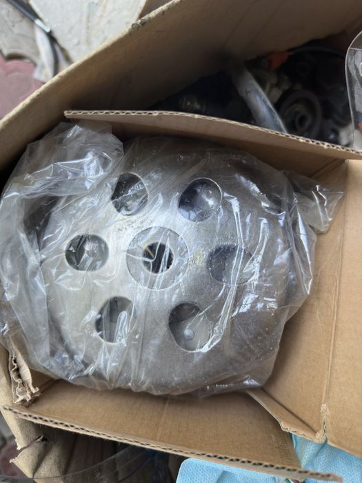 Продам абсолютно новый задний вариатор на 150куб