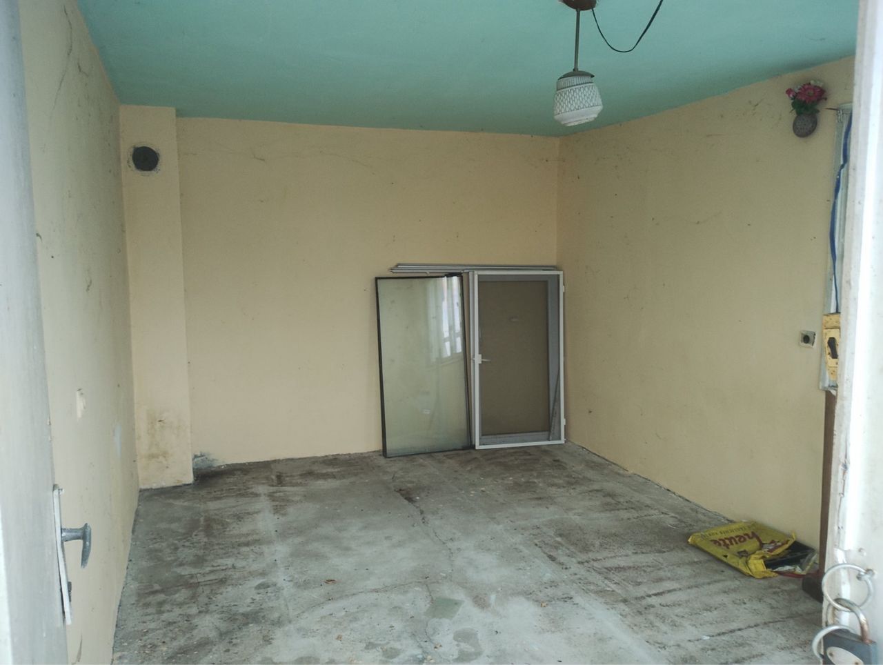 Продава се Къща в с. Окоп, Област Ямбол - 20 кв.м за 1950 €/кв.м - Снимка #3