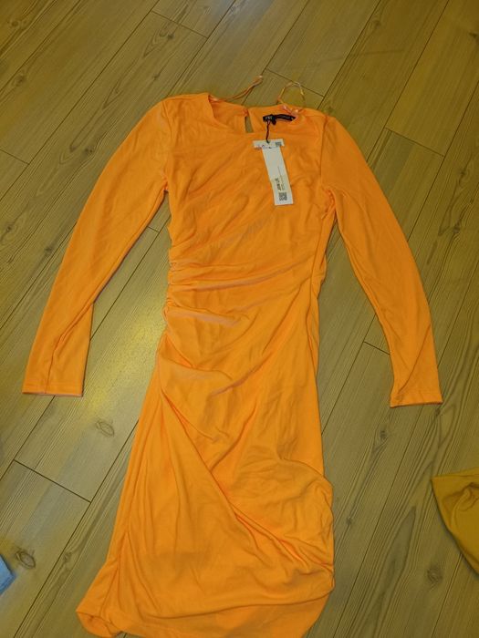 Vând lot cu 13 articole de damă