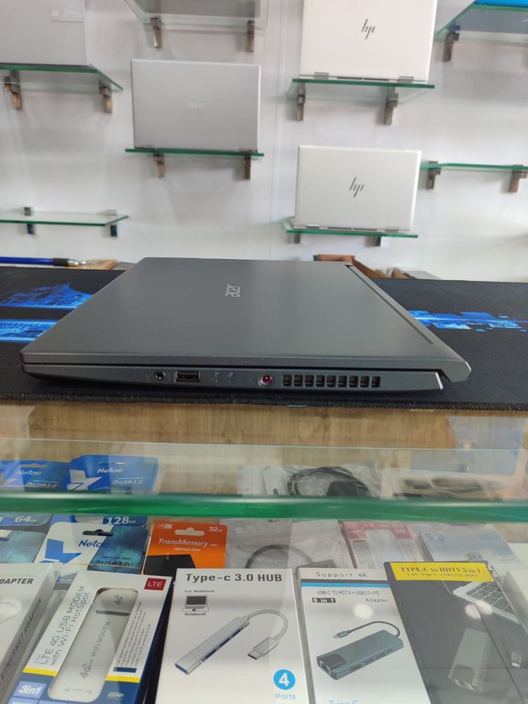 Acer r5500 8/512 ssd 15.6 FHD