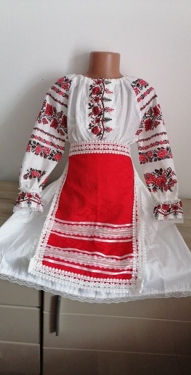 Costum popular stilizat, 6-8 ani