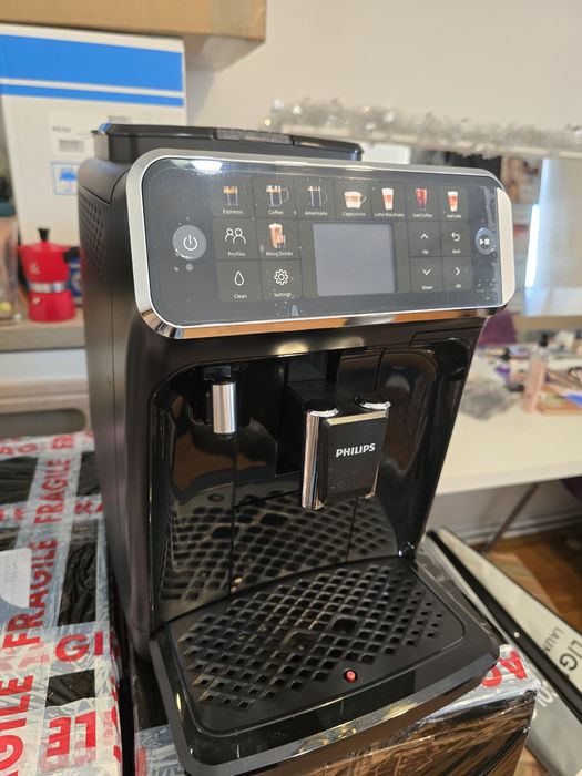 Espressor Philips seria 5500 Ep 5541.50 negru