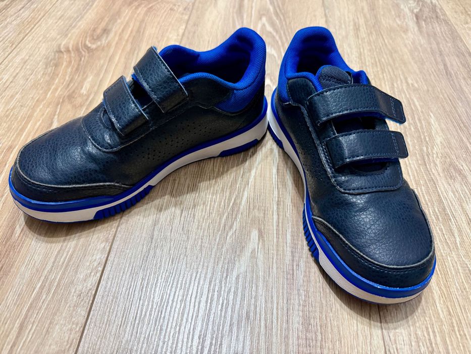 Маратонки Adidas