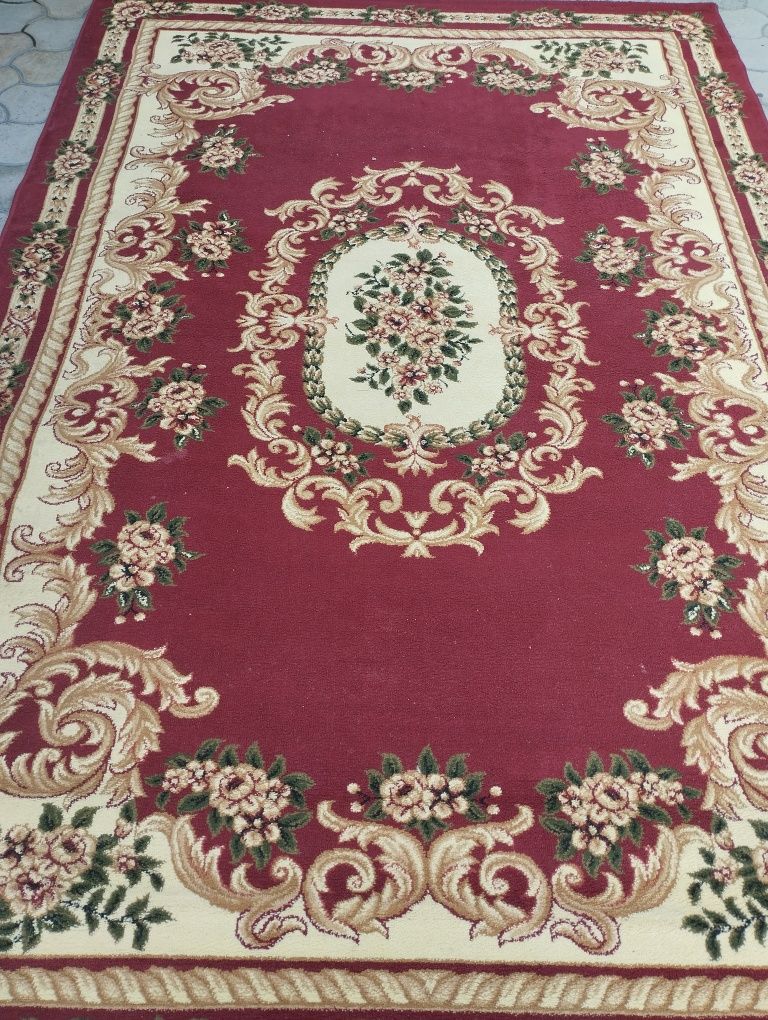 Gilam 2x3 sotiladi