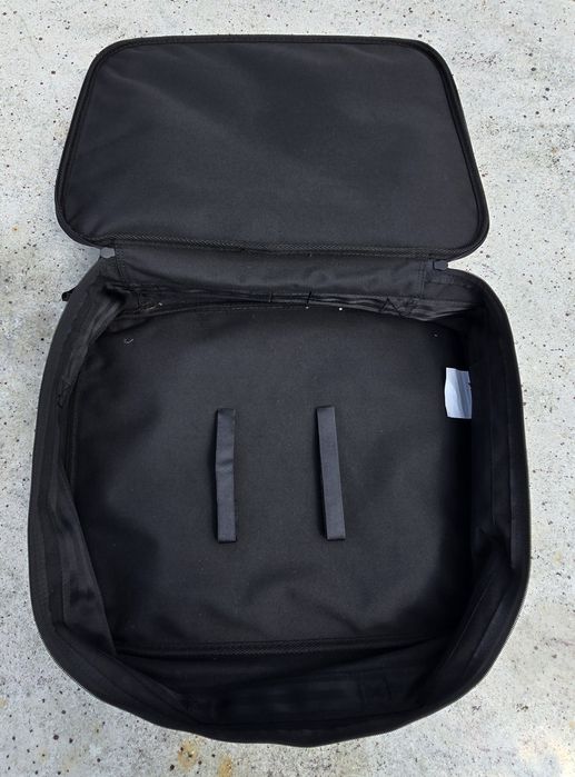 Geanta cablu de incarcare Audi