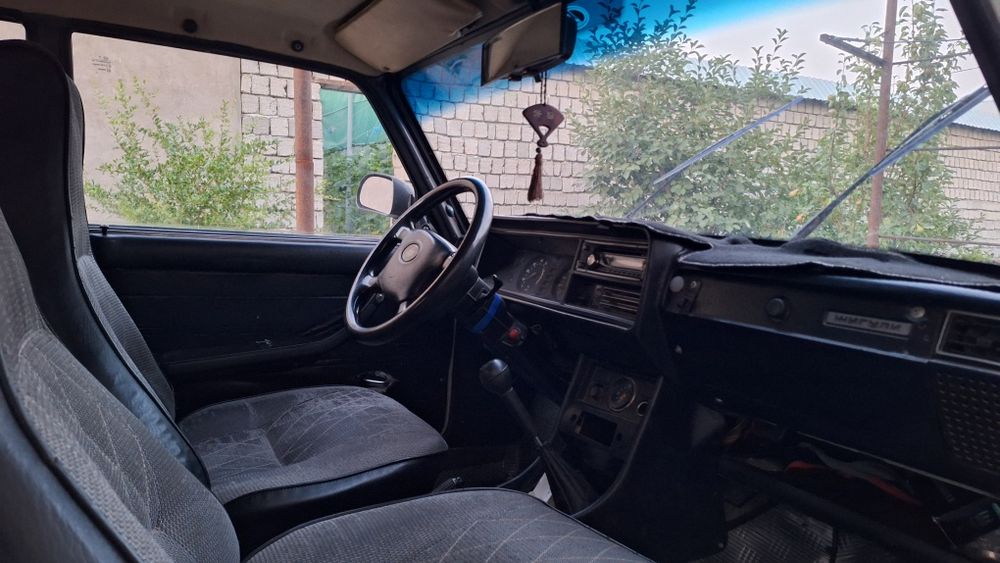 Vaz 2107 sotiladi
