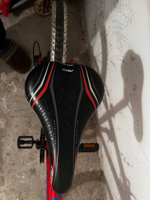 Юношеско колело , 20 цола със скорости Шимано .