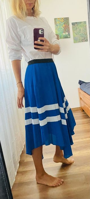 Fusta Zara, stare impecabila