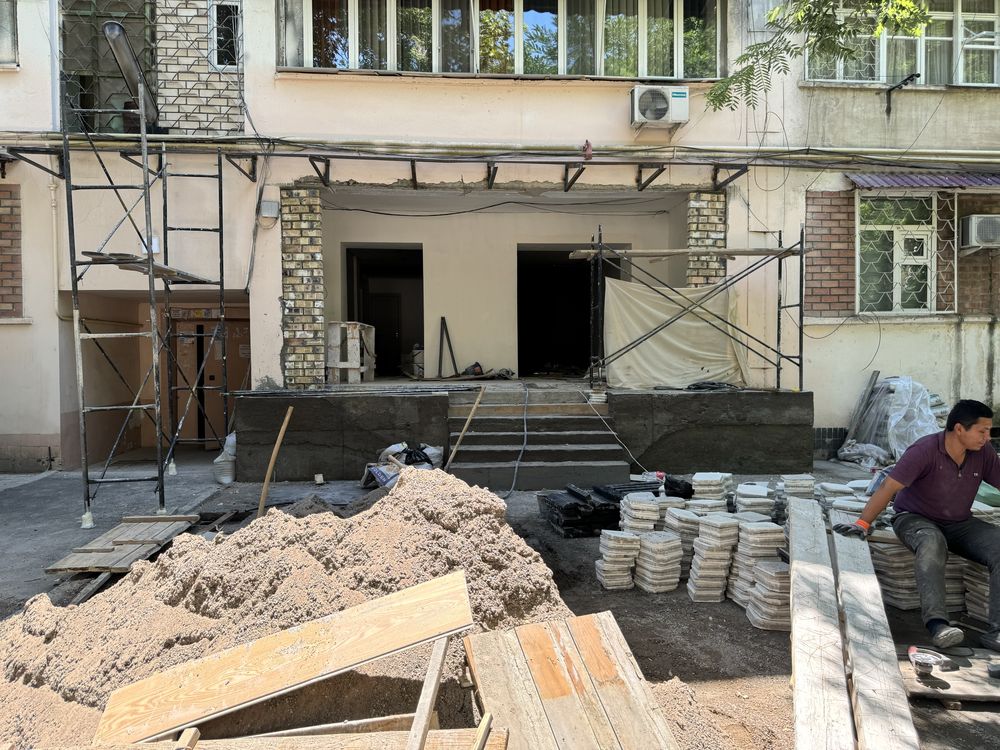 ПОД ОФИС 1-я линия на 1- этаже улица Нукусская 48 кв дом+подвал
