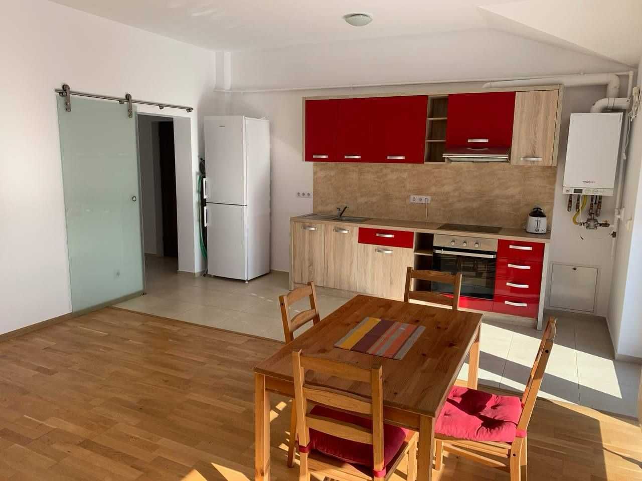 Închiriez Apartament cartierul arhitecților 3 camere