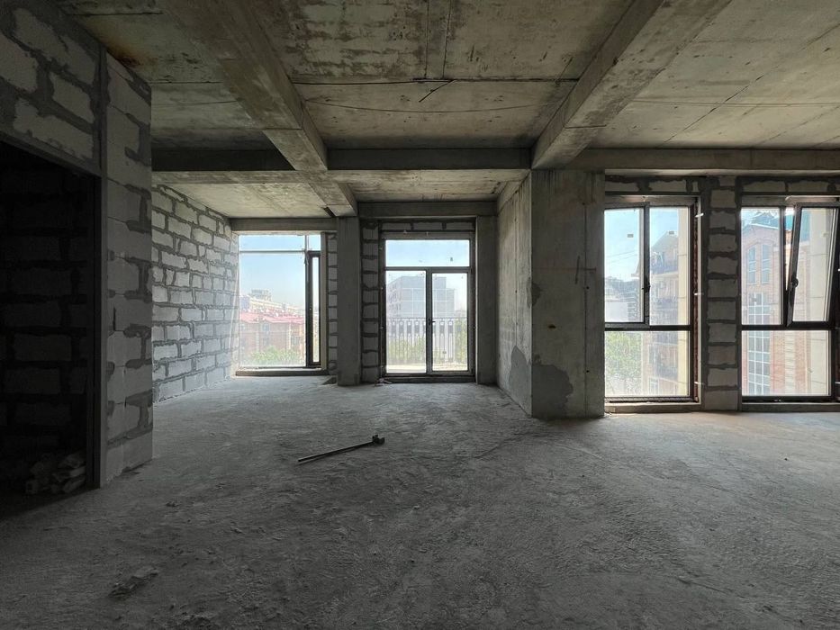 Продаётся 4х-комнатная квартира в ЖК Skyline 150м2