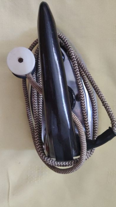 Утюг в прекрасном состоянии.