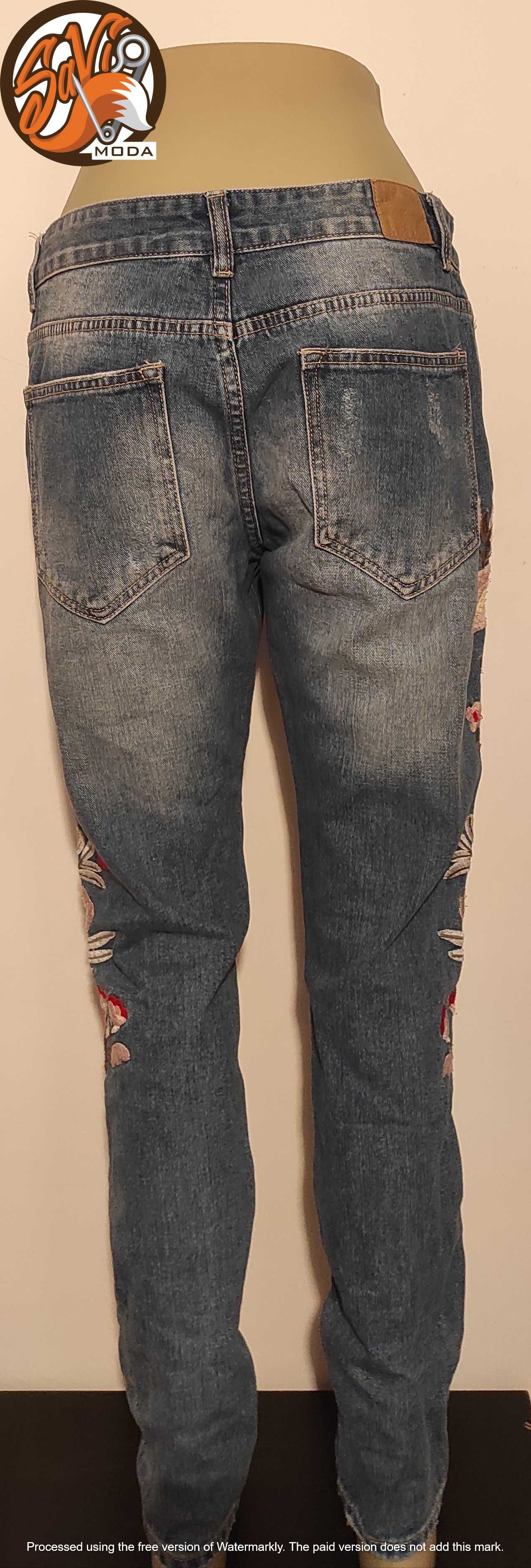 Дънки
Марка: Hand work Denim
Размер: L / 44
Цена: 15.39 лв.
#SaVigmoda