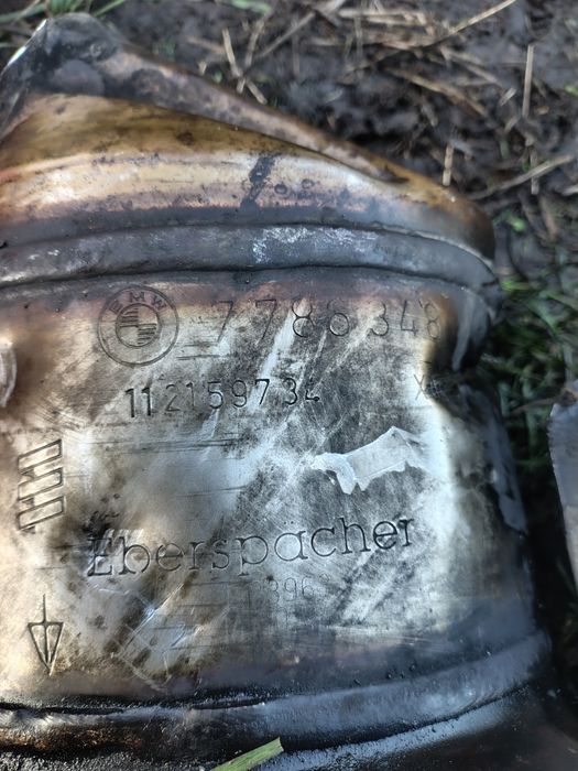 vând catalizatoare aștept oferte