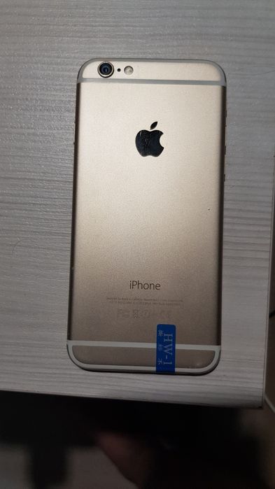 iPhone 6 16 ГБ. Состояние как у нового.