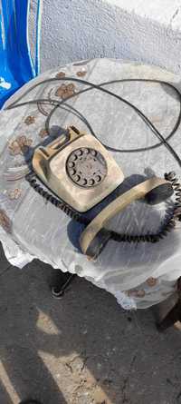 Антики стар телефон и сребърна чиния