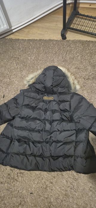 Geaca canada goose